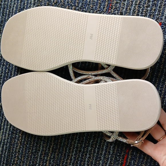 Vince Camuto Jimena Sandal Rhinestones 9M New - Picture 7 of 8